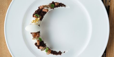 'Mont blanc' – chestnut ganache with chocolate, cream and meringue Mont Blanc Dessert, Chocolate Milk Powder, Chocolate Crumble, Fantasy Food, Edible Gold Leaf, Italian Recipes Dessert, Ganache Recipe, Italian Dessert, Milk Ice Cream