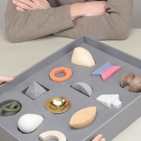 Design Academy Eindhoven graduate Nicolette Bodewes has created a tactile toolkit designed to be used in psychotherapy sessions. Speculative Design, Design Research, Dutch Design, Objects Design, Open Up, Art Object, In A Box, Design Inspo, A Box