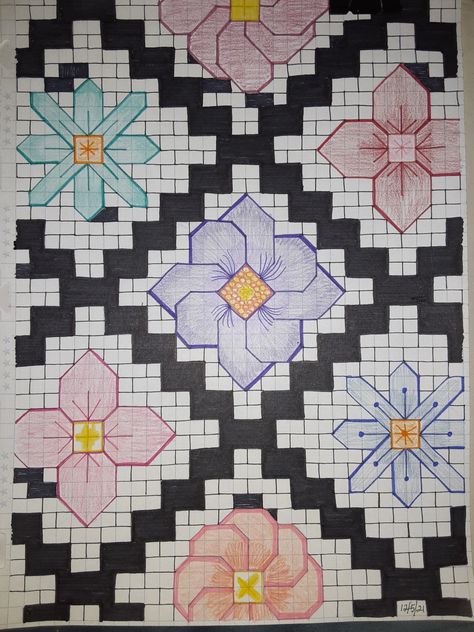 Graph Paper Flower Drawings, Graph Paper Designs Drawing, Graph Paper Drawings Easy, Graph Paper Mandala, Things To Draw On Graph Paper, Doodles On Graph Paper, Graph Paper Drawings Doodles, Mandala Art On Graph Paper, Graph Paper Art Easy