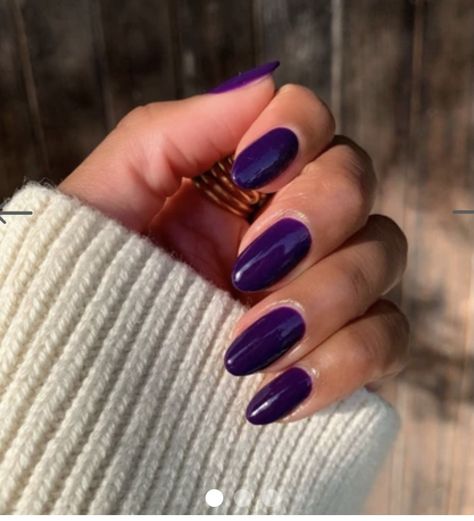 Deep Purple Acrylic Nails, Dark Purple Almond Nails, Winter Nails Purple, Purple Winter Nails, Ongles Gel Violet, Dark Purple Nails, Bright Summer Colors, Purple Acrylic Nails, Nails Purple