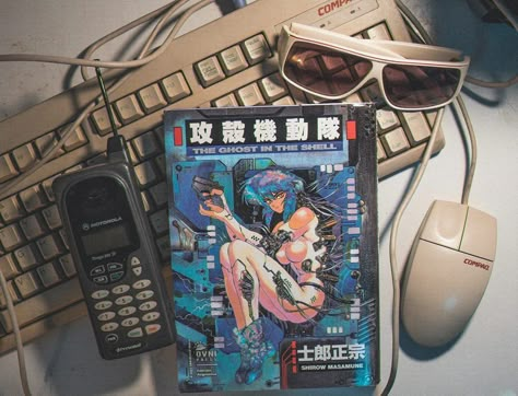 Tech Aesthetic, Retro Gadgets, Ghost In The Shell, Cyberpunk Art, Cool Tech, Retro Futurism, Retro Aesthetic, Neon Genesis Evangelion, Retro Gaming