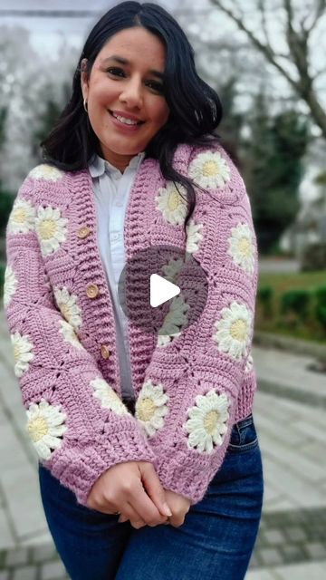 Leonela Cevallos| Crochet Patterns and Crochet Tutorials on Instagram: "New FREE pattern available now on my Blog💖🥰 or you can also find the Pdf file to download on my Etsy shop and 50% off🥰💖

Crochet this gorgeous cardigan made of daisy granny squares! This statement cardigan includes modern ribbing, balloon sleeve, comfortable collar and buttons. 
What's great about this cardigan is that you can easily adjust the length by adding or removing squares to make it just right for you. And with sizes ranging from XS to XXL, finding your fit is a breeze.

I will be releasing a full video tutorial as well so make sure you are subscribed to my channel 💖🥰

#crochetcardigan #grannysquare #crochetinspiration" Statement Cardigan, Crochet Granny Square Cardigan, Crochet Tutorials, Crochet World, Granny Squares, Crochet Granny, Crochet Cardigan, Crochet Tutorial, Video Tutorial