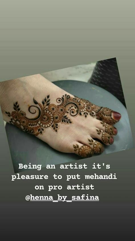 Small Henna Designs Hand, Mehndi Design For Beginners, Leg Mehendi, Small Henna Designs, Foot Mehndi, Feet Mehndi, Short Mehndi Design, Small Henna, Legs Mehndi