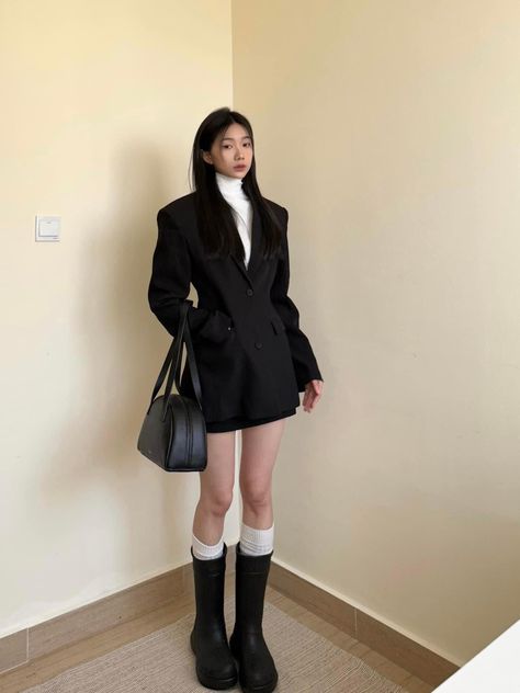 Fashion Top Outfits, Korean Casual Outfits, Everyday Fashion Outfits, Stylish Work Outfits, Kpop Fashion Outfits, 가을 패션, Korean Outfits, Casual Style Outfits, Teen Fashion Outfits