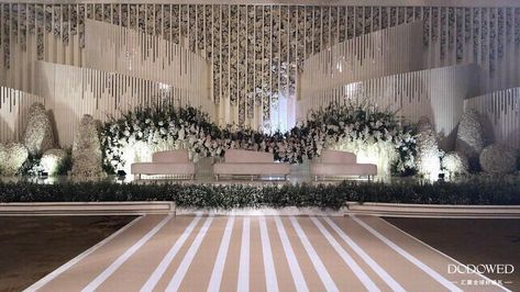 Minimal Wedding Decor, Shaadi Decor, Indoor Wedding Decorations, Dekorasi Wedding, Wedding Entrance Sign, Nikah Decor, Reception Stage Decor, Reception Stage, Hall Decorations