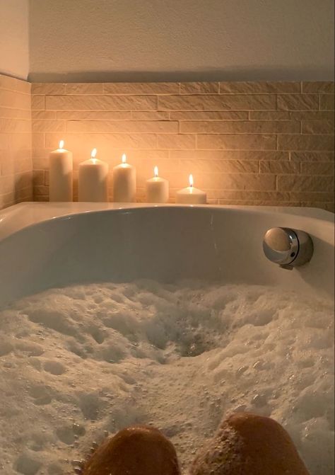 Modern Washroom Design, Bathtub Aesthetic, Aesthetic Bath, Bath Aesthetic, Spa Day At Home, Dream Apartment, Relaxing Bath, Bubble Bath, My New Room