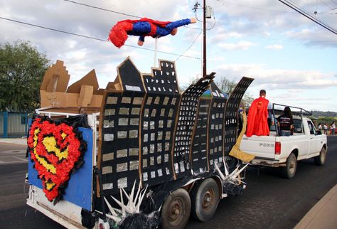 Image result for superhero homecoming theme Parade Float Theme, Parade Float Ideas, Homecoming Floats, Homecoming Themes, Homecoming Spirit, Homecoming Parade, Patriotic Quilts, Parade Float, Santa Rita