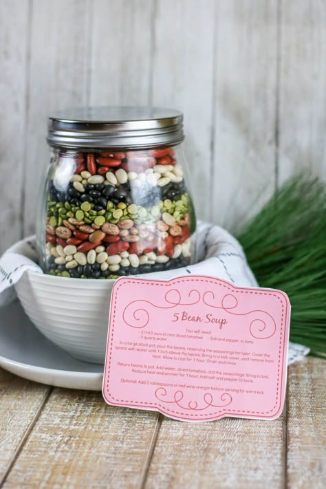 5 Bean Soup, Jar Soups, Dry Soup Mix Recipes, Gift Mixes, Soup Mix In A Jar, Jar Soup, Mason Jar Gifts Recipes, Mason Jar Soup, Instant Meals