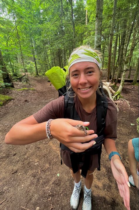 Earthy Granola Aesthetic, Summer Outfits Granola Girl, Summer Outfits Granola, Granola Girl Aesthetic Summer, Granola Girl Summer, Granola Summer, Granola Aesthetic, Plus Size Hiking, Granola Girl Aesthetic