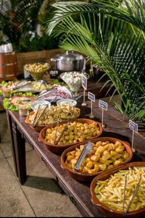 Indian Wedding Decor Ideas, Graduation Party Food Ideas, Graduation Party Food, Decoration Ideas Wedding, Ramadan Desserts, Best Buffet, Indian Wedding Decor, Graduation Party Foods, Design Kitchen Ideas