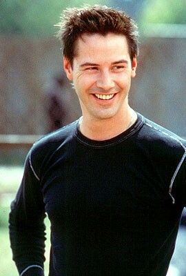 Keanu Reeves- I like him smiling! Ryan O'neal, Celebrity Siblings, Keanu Charles Reeves, River Phoenix, Burt Reynolds, Small Banana, Point Break, Man Photography, Kevin Costner