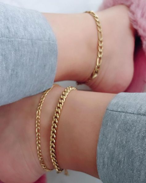 Anklets are always the vibe ✨⛓ with fuzzy slippers💗 gold anklets fígaro chain anklet Cuban chain anklet silver or gold Rhinestone Anklet, Anklet Silver, Gold Anklet, Beauty Inspo, Fuzzy Slippers, Jewelry Accessories Ideas, Figaro Chains, Accessories Ideas, Chain Anklet