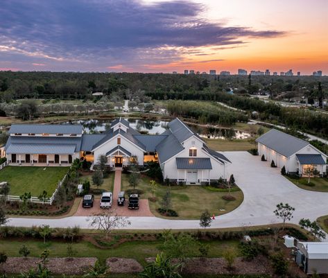 Huge farm property in Naples, FL at sunset Huge Barndominium, Land Layout, Huge Farmhouse, Interior Mansion, Farm Property, Cabin Mansion, Luxury Farm, Digital Sketchbook, Family Ranch