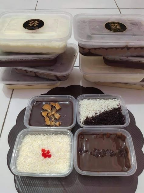 Desert Box Cake Aesthetic, Dessert Box Aesthetic, Makanan Aesthetic, Bulan Puasa, Dessert Box, Milk Dessert, Delicious Drink Recipes, Dessert Boxes, Box Cake