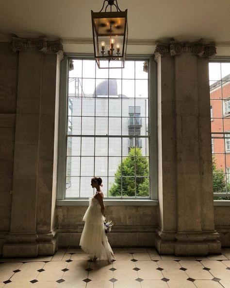 Hello June and hello summer 2024 Let’s take a moment for this spectacular viewpoint of City Hall Backdrops for your photography are just as important as the subject in the photo Photo : @erickelley Floral : @shopthegarden Dress: @helencodydublin Hair: @cashmandjmc MUA: @maryellendarbybridal Planner: @tarafayevents Venue: @cityhalldublin #weddings #2024bride #junebride #irelandwedding #destinationwedding #tarafayevents #weddingplanner #weddinginspo #weddingphotography Dublin City Hall Wedding, Dublin Wedding, June Bride, Castle Wedding Venue, Hello June, Ireland Wedding, City Hall Wedding, Dublin City, Small Intimate Wedding