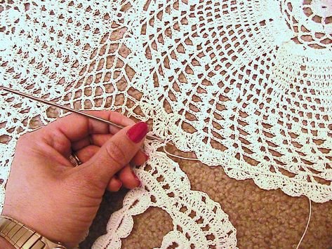 Katty's Cosy Cove: Making Another Doily Dress Doily Dress, Upcycle Diy, Doily Wedding, Lace Crafts, Crochet Ladies Tops, Crochet Wedding, Paper Flower Template, Crochet Doily Patterns, Antique Fabrics