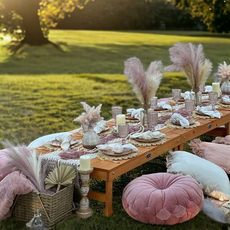 Luxury Picnics & Events Luxury Picnic Ideas, Luxury Picnic, Giant Jenga, Party Planning Business, Luxury Plan, Picnic Theme, Picnic Lunches, Romantic Picnics, Perfect Picnic