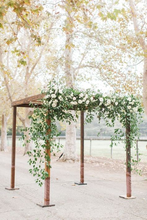 Pagoda Flowers Wedding, Wedding Pagoda Decoration, Wedding Chuppah Flowers, Wedding Trellis, Chuppah Flowers, Flower Arches, Ceremony Arches, Wedding Chuppah, Wedding Arbors