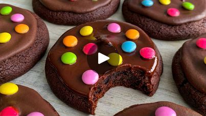 1.9M views · 26K reactions | Cosmic Style Brownie Cookies 😍 | Cosmic Style Brownie Cookies 😍

I have now tried a Cosmic Brownie, and I actually think mine are better you know :) 

They’re so quick and easy to make... | By Fitwaffle | Let's make cosmic brownie
cookies. I still haven't tried cosmic brownies. I probably
should but will I be disappointed? They're so fudgy
and chocolatey like a fudgy brownie in cookie form. The
cookie is actually really simple to make. I added honey
to these for extra fudginess and a lot of cocoa powder to
make them really chocolaty. Roll them into large balls and
bake in the oven. They should still look slightly undercooked
when they come out. For the topping, make an easy choc
ganache with dark chocolate and double creams. Boon it onto the
cooled cookies an Cosmic Brownie Cookies, Cosmic Brownies Recipe, Cosmic Brownie Recipe, Cosmic Brownie Crumble Cookie, Cosmic Style Brownie Cookies, Cosmic Brownie Style Cookies, Choc Ganache, Cosmic Brownies, Fudgy Brownies