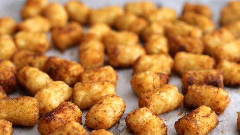 Seasoned Tater Tots, Healthy Baking Desserts, Tater Tot Recipes, Easy Vegetable Recipes, Tossed Salad, Tater Tots, Air Fryer Recipes Healthy, Kids Recipes, Simple Recipe