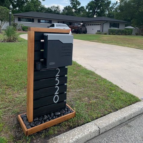 Delivered and installed 📫 Message us for more info Parcel Mailbox, Development Mailboxes, Modern Mailbox For Packages, Modern Mailbox Ideas, Contemporary Mailboxes Stone, Mailbox Ideas, Contemporary Curbside Mailbox, Modern Mailbox Design, Letter Box Design