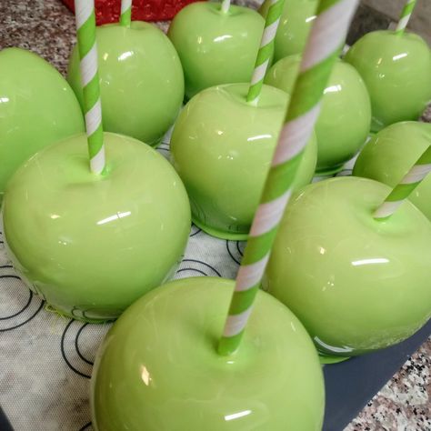 Green Apple Pie, Candy Apple Green, Apple And Peanut Butter, Aesthetic Collection, Green Candy, Candy Apples, Green Apple, Caramel Apples, Apple Pie