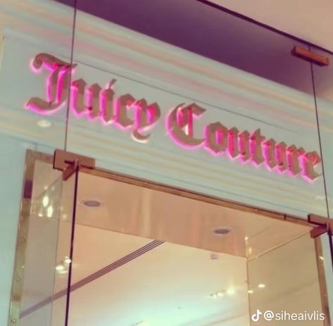 Juicy Couture Aesthetic, Early 2000s Aesthetic, 00s Mode, Emprendimiento Ideas, 2000s Pink, Milky Nails, Trashy Y2k, 2000s Aesthetic, Pink Y2k