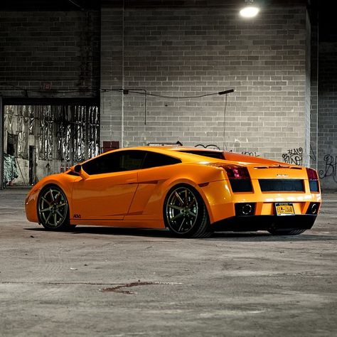 Orange Lamborghini Gallardo! Photo taken by ADV.1 Orange Lamborghini, Lexus Lfa, Black Cars, New Sports Cars, Lamborghini Cars, Cool Sports Cars, Nissan 370z, Bentley Continental, Lamborghini Gallardo