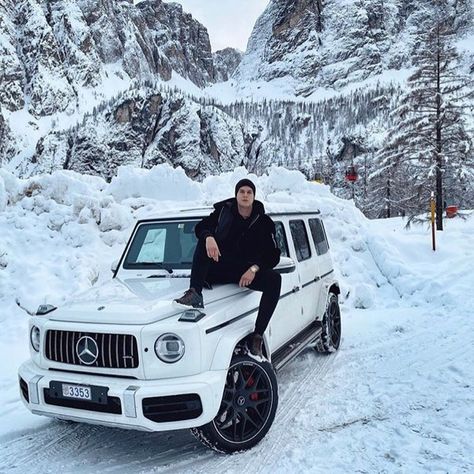 Winter Outfits Men Streetwear, Cool Truck Accessories, Luxury Cars Audi, Outfits Men Streetwear, Car Poses, Luxury Car Brands, Car Tattoos, Mercedes Car, Winter Outfits Men