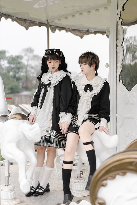 Ouji Fashion Aesthetic, Dollcore Outfits, Tribe Fashion, Ouji Fashion, Lolita Outfits, Twin Outfits, 인물 사진, Lolita Dress, Gothic Lolita