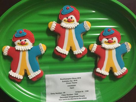 Clown cookies for Rockhampton Show 2015 Clown Cookies, Vintage Clown, Cute Clown, Carnival Themes, Dessert Decoration, Shortbread Cookies, Gingerbread Cookies, Gingerbread, Birthday