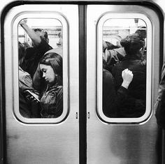 Midnight Paris, Metro Paris, Metroid, Cinematic Photography, Documentary Photography, Street Photo, Urban Photography, 인물 사진, Bw Photo