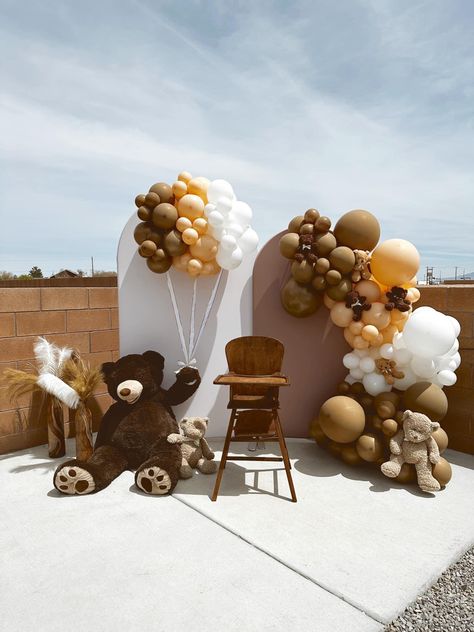 #bear #wecanbearlywait #bearparty #oneyearoldparty #partyidea #oneyearold Bear Themed Party, Bear Theme, Bear Party, One Year Old, Brown Bear, Themed Party, Birthday Theme, 1st Birthday, Party Themes