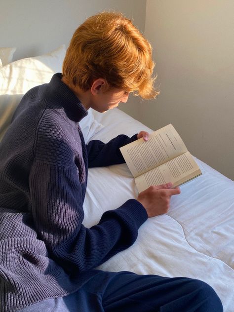 classic old money, old money, book, bookstan, book boy Ginger Man Aesthetic Faceless, Ginger Hair Man Aesthetic, Ginger Guy Aesthetic Faceless, Ginger Bf Aesthetic, Ginger Man Aesthetic, Red Haired Man Aesthetic, Ginger Girl Brunette Boy, Ginger Boyfriend Aesthetic, Redhead Boy Aesthetic