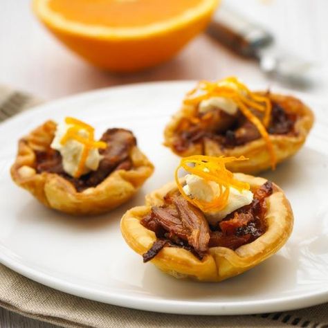 Confit Duck & Caramelised Onion Tartlets Recipe Onion Tartlets, Mini Food Appetizers, Confit Duck, Mini Tartlets, Roasted Duck Recipes, Confit Recipes, Tartlets Recipe, Caramelised Onion, Marmalade Recipe