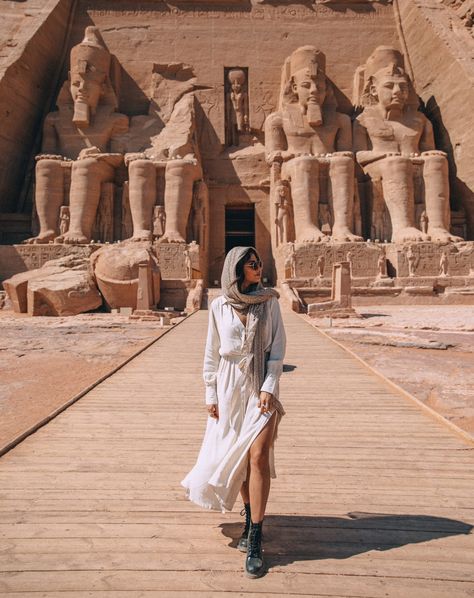 Abu Simbel is an impressive temple to visit. Click here for the ultimate Egypt travel guide with a full 10 day Egypt itinerary. #egypt #travel #instagramfeed #travelguide | best places to visit in Egypt | Egypt travel itinerary | Egypt in 10 days | Egypt travel tips | Egypt photography | Egypt pyramids | Egypt outfits | things to do in Egypt | what to wear in Egypt | things to do in Abu Simbel Egypt | Abu Simbel Egypt Instagram pictures | Abu Simbel Instagram | Abu Simbel temple Egypt Itinerary, Egypt Outfits, Egypt Crafts, Places In Egypt, Hurghada Egypt, Egypt Aesthetic, Pyramids Egypt, Abu Simbel, Egypt Fashion