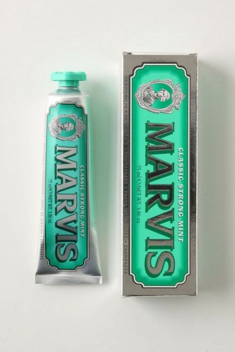 marvis Marvis Toothpaste, Retro Packaging, Idea Box, Brazilian Blowout, Cool Packaging, Vintage Packaging, Graphic Design Packaging, Visual Inspiration, Pretty Packaging