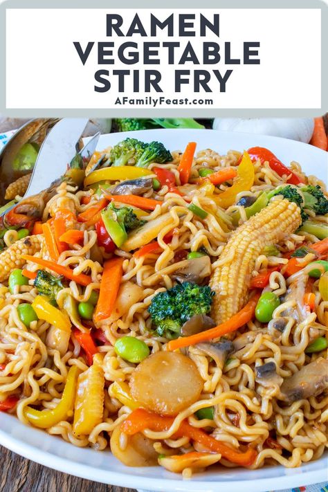 Ramen Vegetable Stir Fry - A Family Feast Stir Fry Ramen Noodles, Veg Stir Fry, Vegetable Ramen, Ramen Recipes Easy, Vegetable Stir Fry Recipe, Easy Ramen, Ramen Stir Fry, Dinner Experience, Ramen Noodle Recipes