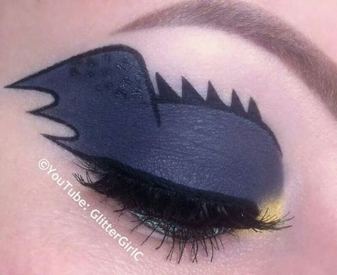 Dragon Face Painting, Dragon Inspiration, Dragon Makeup, Urban Decay Primer Potion, Dragon Toothless, Dragon Face, Toothless Dragon, Face Painting Easy, House Of Lashes