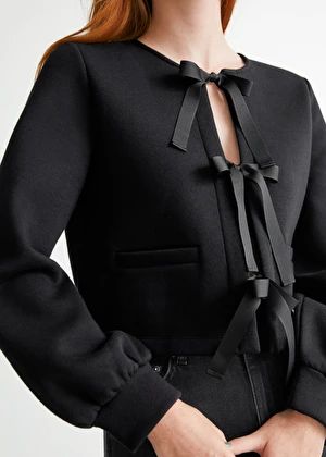 Bow Shirts Women, Lawyer Fashion Women, Persian Fashion, Classic Style Outfits, Office Casual Outfit, Glam Tops, Bow Shirt, Shop Tops, Woman Suit Fashion