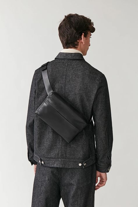 Productpage - COS US Cross Body Bag Outfit, Mens Crossbody Bag, Mens Bags Fashion, Handmade Leather Wallet, Black Leather Crossbody Bag, Cross Bag, Mens Leather Bag, Men's Bags, Designer Crossbody Bags