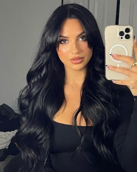 Rambut Brunette, Brunette Hair With Highlights, Jet Black Hair, Straight Blonde Hair, Hairstyles For Layered Hair, Long Dark Hair, Blowout Hair, Elegante Casual, Long Black Hair