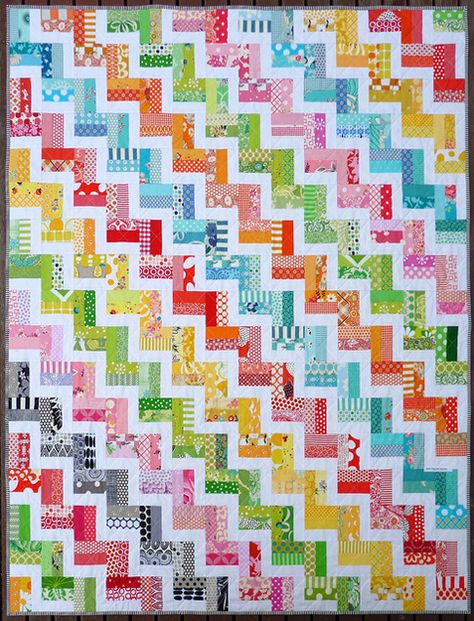 Fence Quilt Pattern, Rail Fence Quilt, Red Pepper Quilts, Quilt Modernen, Rainbow Quilt, Rail Fence, Jellyroll Quilts, Quilt Baby, Strip Quilts