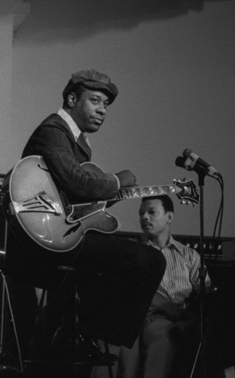 Guitar Icons, Grant Green, Jazz Fashion, Jazz Photography, Guitar Performance, Jazz Lounge, Catfish Recipes, Jazz Players, John Coltrane