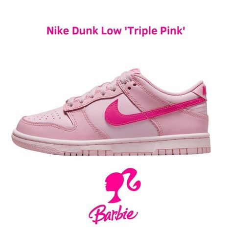 𝔅𝔩𝔞𝔠𝔎 𝔅𝔞𝔯𝔟𝔦𝔢 ❤️‍🔥🦄 on Twitter: "Wait 😍😍😍… " Nike Rosa, Jordan Rose, Dunk Outfit, Dunks Outfit, Barbie Shoes, All Nike Shoes, Cute Nike Shoes, Pink Nike, Sneakers Adidas