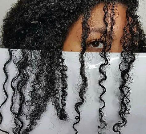 It’s super common to have more than one hair texture when being natural. . How many hair textures do you have? Comment below 👇🏾 3c Curly Hair, 4a Natural Hair, 3b Hair, Different Types Of Curls, 4b Hair, Different Curls, Curly Hair Types, Hair Specialist, Type 4 Hair