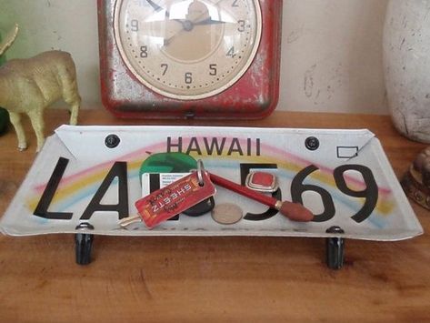 Hawaii License Plate, License Plates Diy, License Plate Decor, License Plate Crafts, Old License Plates, License Plate Art, Vintage License Plates, Upcycle Repurpose, Old Plates