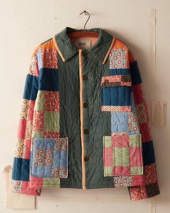 Quilt Coat Pattern, Quilted Jacket Pattern, Daisy Quilt, Quilted Clothing, Quilted Sweatshirt, Nine Patch Quilt, Quilt Dress, Quilt Coat, Quilted Clothes