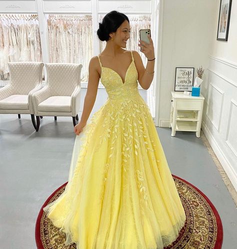 2023 Prom Dresses Yellow, Yellow Belle Prom Dress, Yellow Grad Dresses, Yellow Sparkly Dress, Pastel Yellow Prom Dress, Belle Prom Dress, Light Yellow Prom Dress, Cream Prom Dresses, Weddind Dress