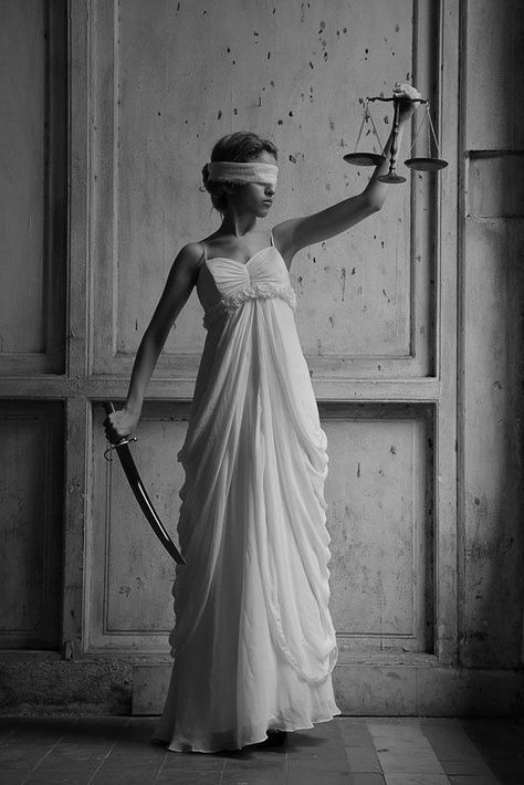 Justice Is Blind, Blind Justice, Justice Art, Justice Tarot, Goddess Of Justice, Law School Inspiration, Ancient Greek Sculpture, Models To Draw, Lady Justice